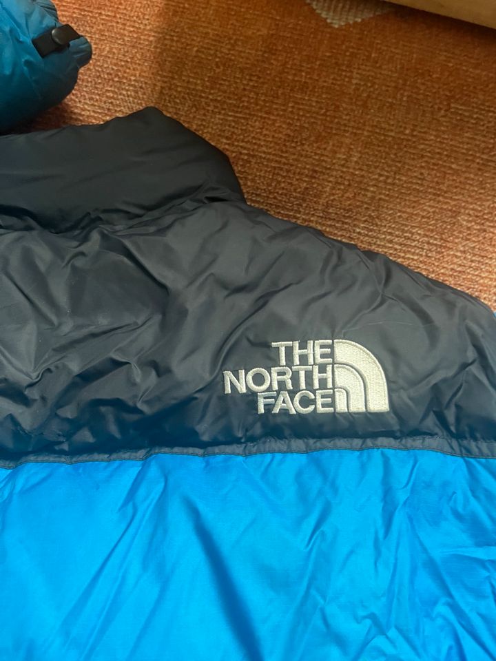 The North Face Nuptse 700 Jacke Daunenjacke in Konstanz