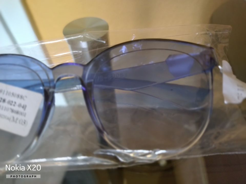 Sonnenbrille blau und gelb, NEU in OVP in Hannover