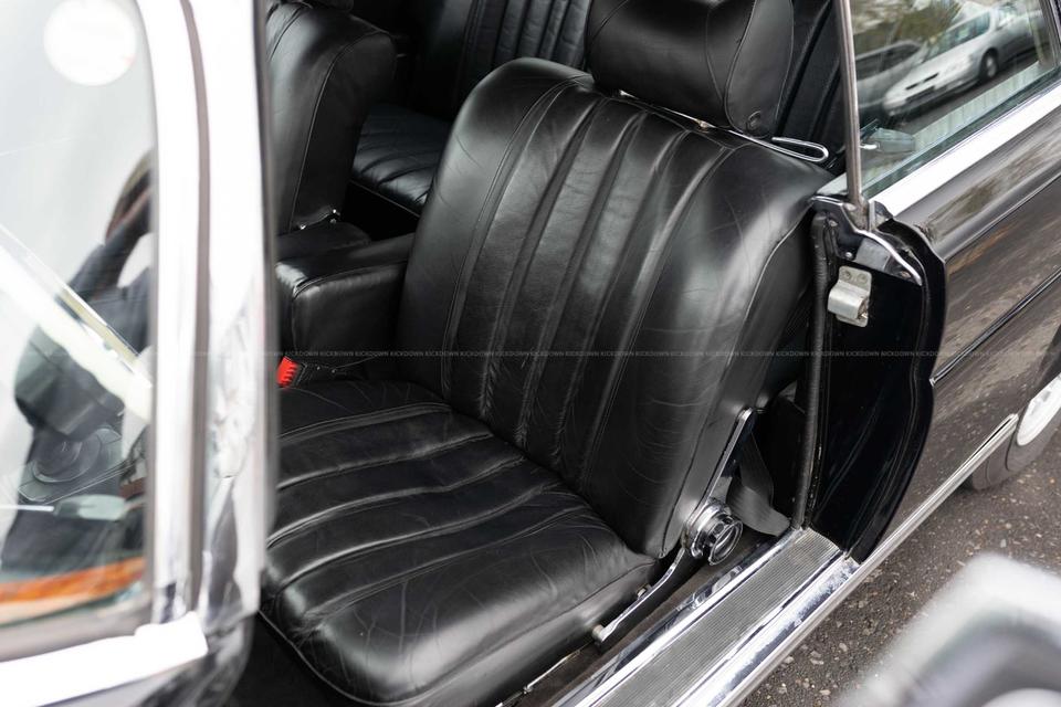 Mercedes-Benz W111 280 SE Coupé (1970), Flachkühler in Vettelschoß