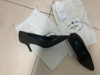 Prada Pumps dunkelbraun, feinstes Wildleder, Gr. 40 Bremen - Oberneuland Vorschau