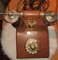 Antikes Telefon Holz voll funktionsfähig Niedersachsen - Hagen im Bremischen Vorschau