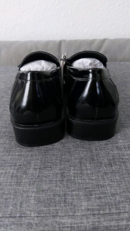 Zara NEU 40 Halbschuh Mokkasins Loafe Sneaker Schuhe Laufschuhe in Frankfurt am Main