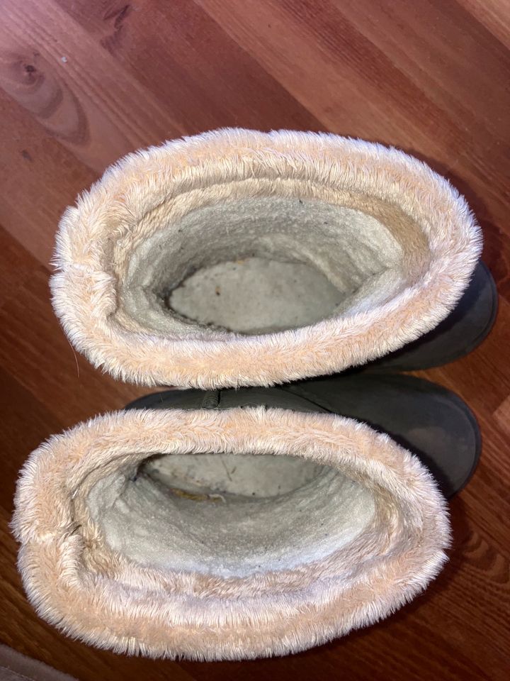 Gefütterte Gummistiefel von Blackfox in Coppenbrügge