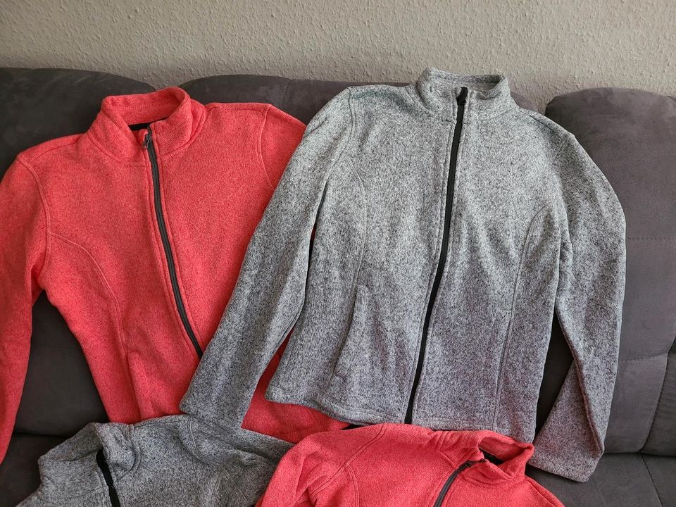 SET 10€ Crivit Strickfleecejacke Pullijacke Sport Sweatjacke XS in Hamburg