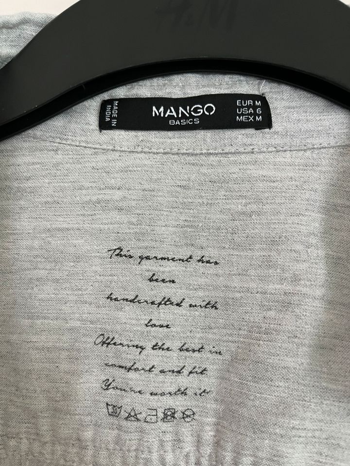 Meliertes Hemd Bluse hellgrau Brusttaschen Mango lässig in München