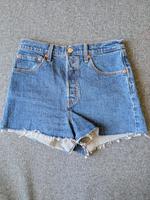Levi's Ribcage Short Jeansshorts in Weite 28 Essen - Rüttenscheid Vorschau