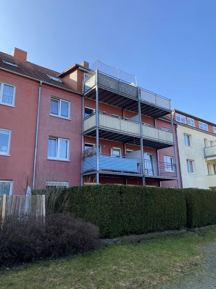 ATLAS IMMOBILIEN: TOP Mehrfamilienhaus in sehr begehrter Lage *Balkone* *Abgeschlossenheit* in Erfurt