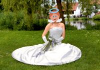 Brautkleid Hochzeitskleid 34 36 Ivory Spitze Pailletten Strass Thüringen - Saalfeld (Saale) Vorschau