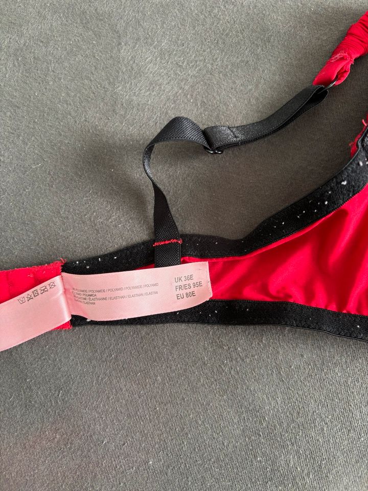 Hunkemöller Push-Up BH 80E in Kaufungen