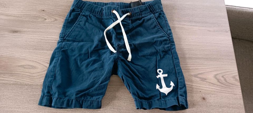 H&M Shorts Gr. 110 in Mildstedt