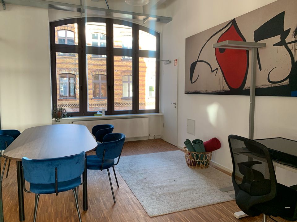 90m² Shared Office Space to sublet in the heart of Kreuzberg for a Team of 4-6 in Berlin