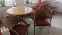 Ausziehbarer Wohnzimmertisch + 3 passende Stühle Hessen - Frankenberg (Eder) Vorschau