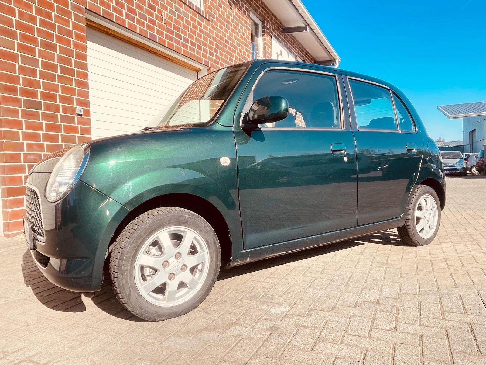 Abbildung des Autos Daihatsu TREVIS Trevis B…