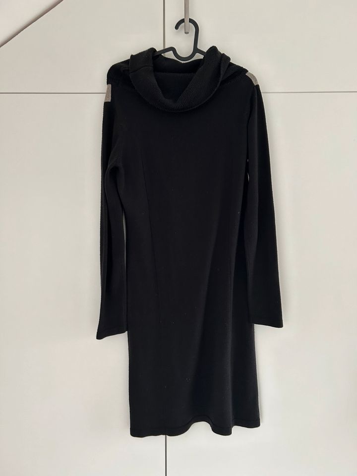 Herbst / Winterkleid in Gr. 40 schwarz mit Rollkragen in Saarbrücken