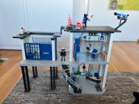 Playmobil Polizeistation mit Zelle und viel Zubehör Berlin - Wilmersdorf Vorschau