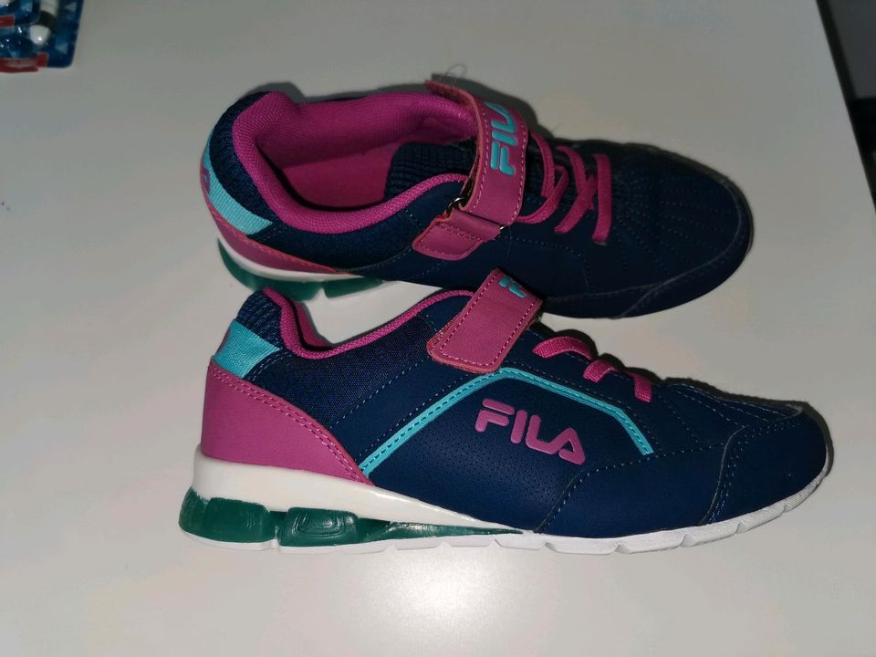 Fila Turnschuhe Gr. 34 in Rengsdorf