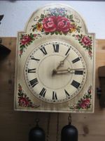 Wanduhr Uhr zum Aufziehen Holz Blumendekor antik Bayern - Regensburg Vorschau