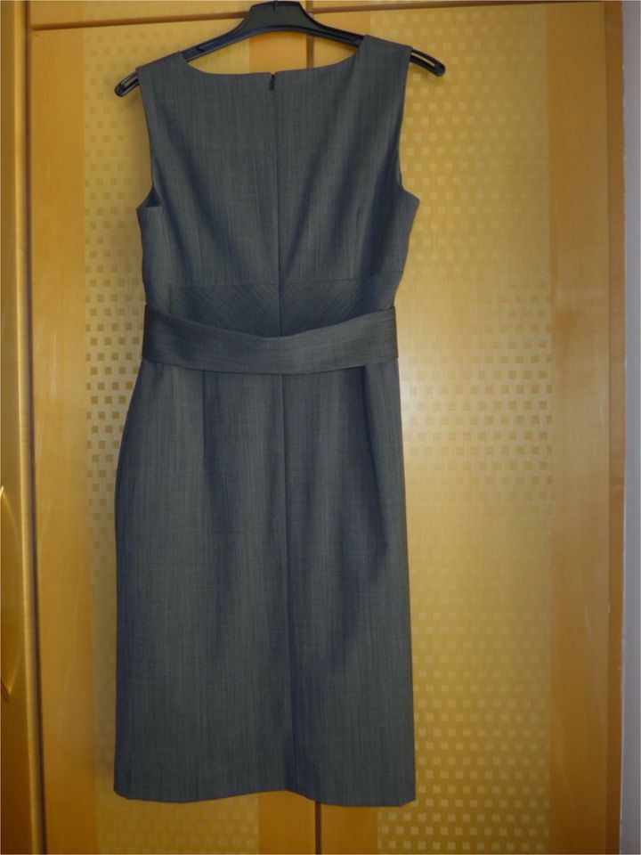 wie NEU, MODERN: Kleid v. COMMA, Gr. 40, m. Schleife, anthrazit in München