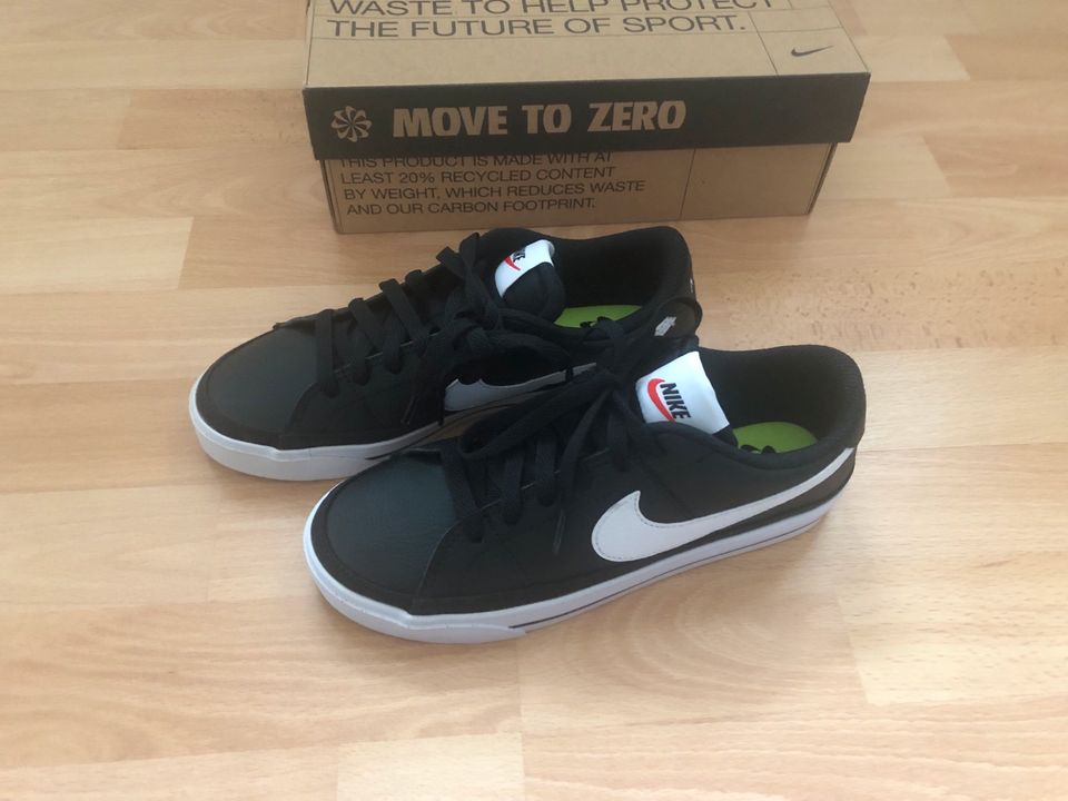 Nike Court Legacy NN Sneakers Gr.37,5 Black/White Neu in Gummersbach