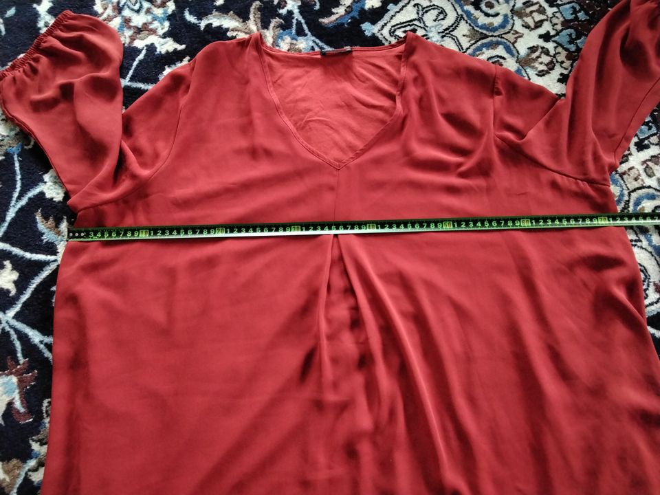 Oberteil Bluse rot von via Appia Gr 48/50 in Damme