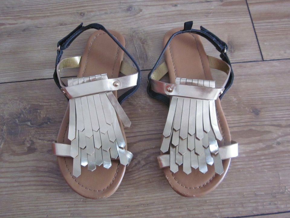 Sandalen braun, gold Gr.ca 33 3€ in Duisburg