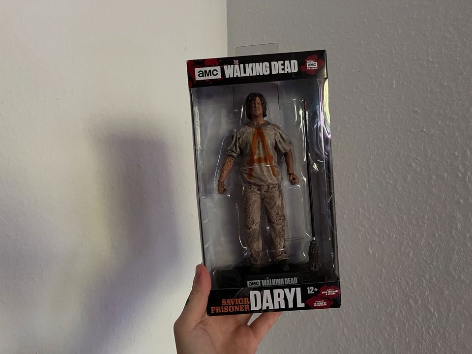 The Walking Dead - OVP Actionfigur Daryl Savior Prisoner in Gievenbeck