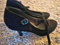 Schwarze Pumps, 3 x getragen zur Konfirmation, Gr.38 Niedersachsen - Oldenburg Vorschau
