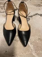 Schwarze Damenschuhe mit dicken Absätzen Köln - Seeberg Vorschau