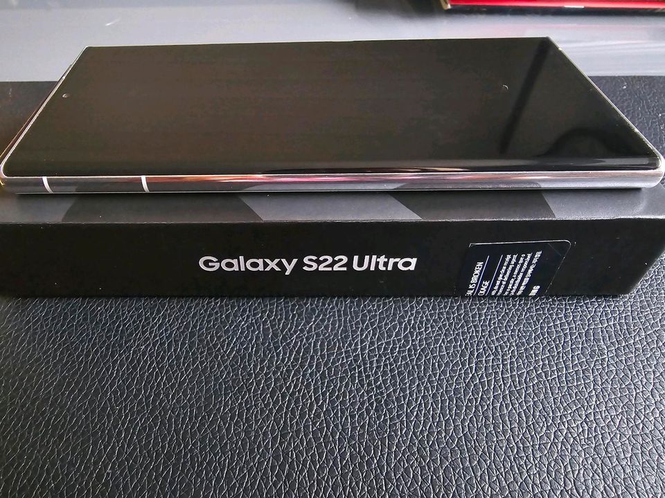 Samsung Galaxy S22 Ultra 128 GB in Herrieden