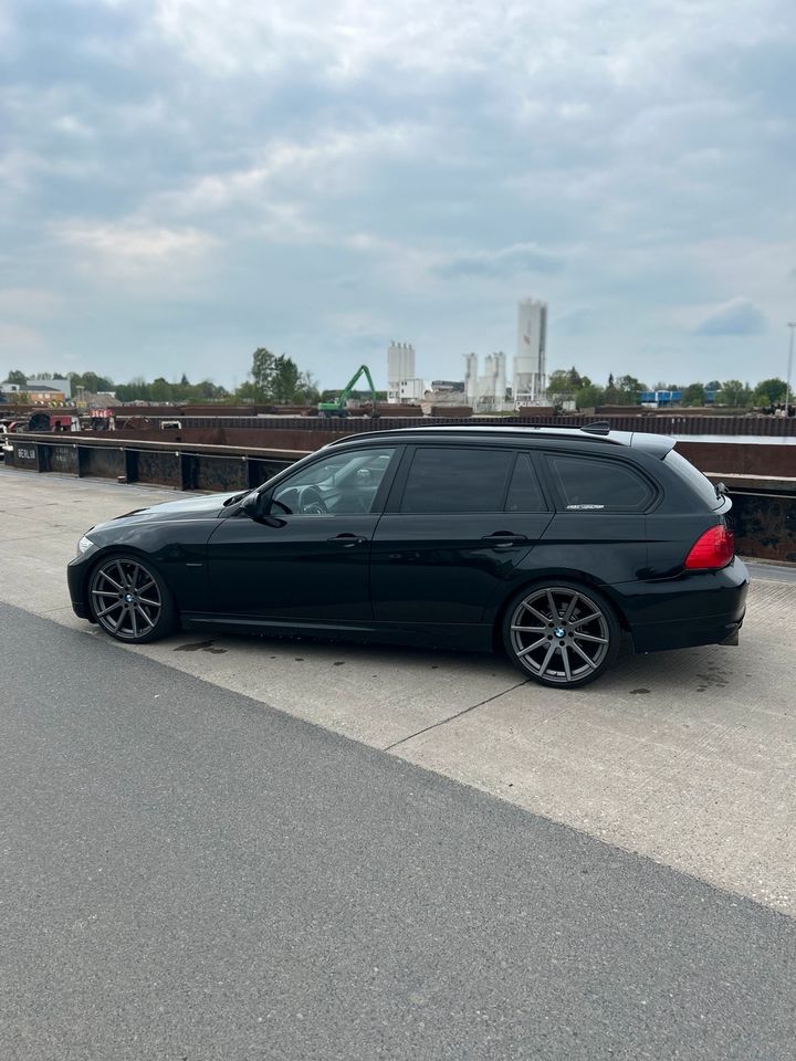 BMW e91 touring Klima Automatik 19‘Felgen Fahrwerk in Velten
