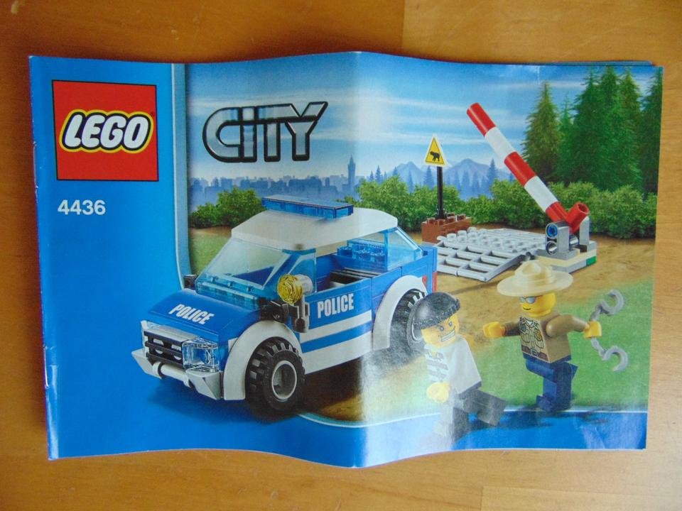 Lego City 4436, Polizei auf Verbrecherjagd, Streifenwagen, ab 5 J in Asperg