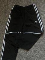 NEU- Adidas Trainingshose S (36) Frankfurt am Main - Bornheim Vorschau