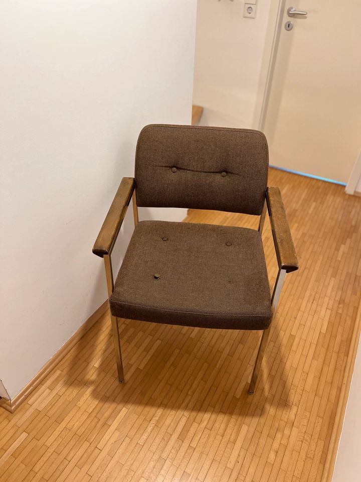 Vintage Design Stuhl vermutlich 1970er Jahre in Bad Vilbel
