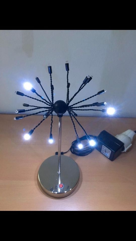 Verschiedene Schreibtischlampe LED Tischlampen Dimmbar Büro Lampe in Kreuzau