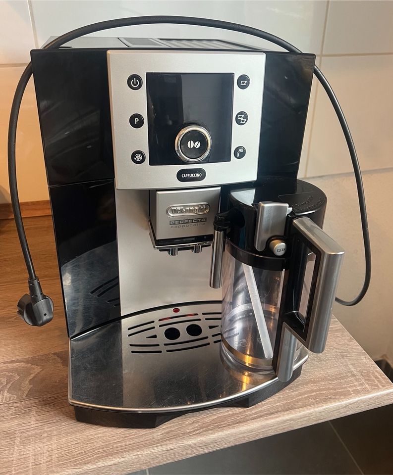 De'Longhi Kaffeevollautomat in Berlin