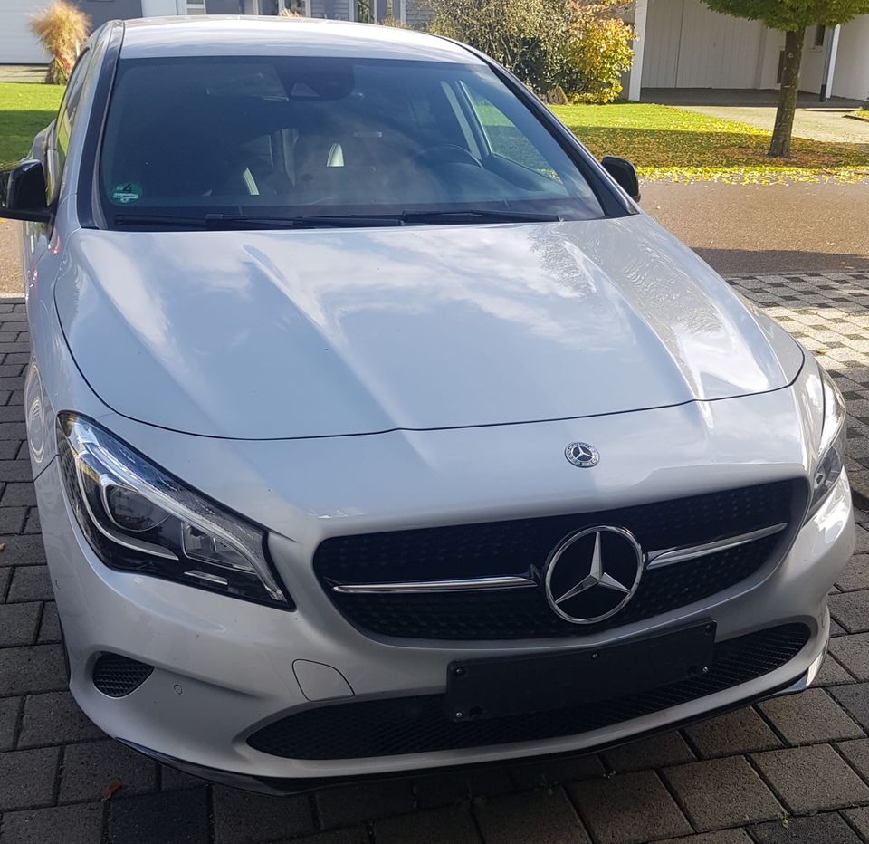 Mercedes-Benz CLA 220d shooting brake in Aalen