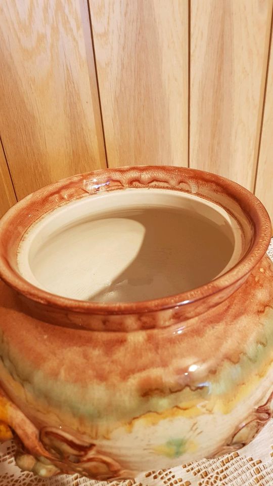 Keramik Bowletopf mit Weinreben und Trauben in Gummersbach