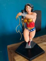 Wonder Woman Iron Studios Bayern - Regensburg Vorschau