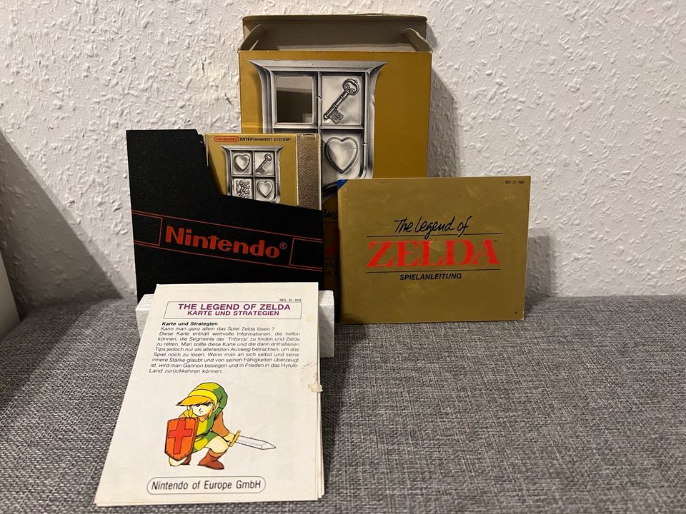 Zelda NES komplett mit OVP, Anleitung und Karte Top Zustand in Dinslaken