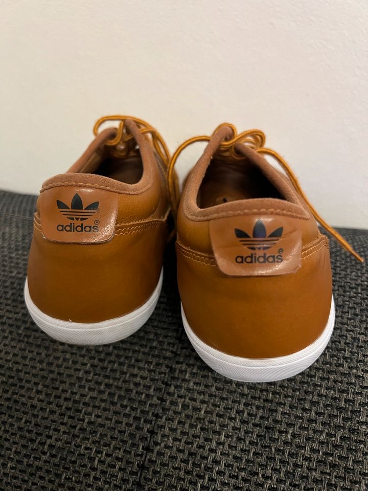 Adidas Schuhe Sneaker braun Leder Herren in Baden-Württemberg - Ettlingen |  eBay Kleinanzeigen ist jetzt Kleinanzeigen