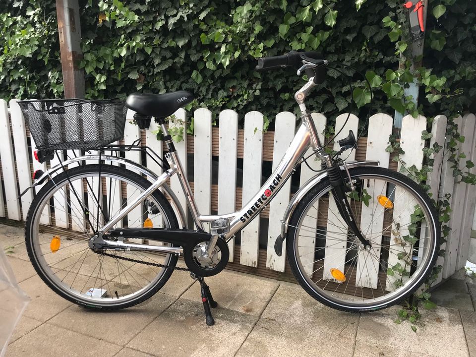 Damen oder Herren Fahrrad 26 Zoll i in Frankfurt am Main