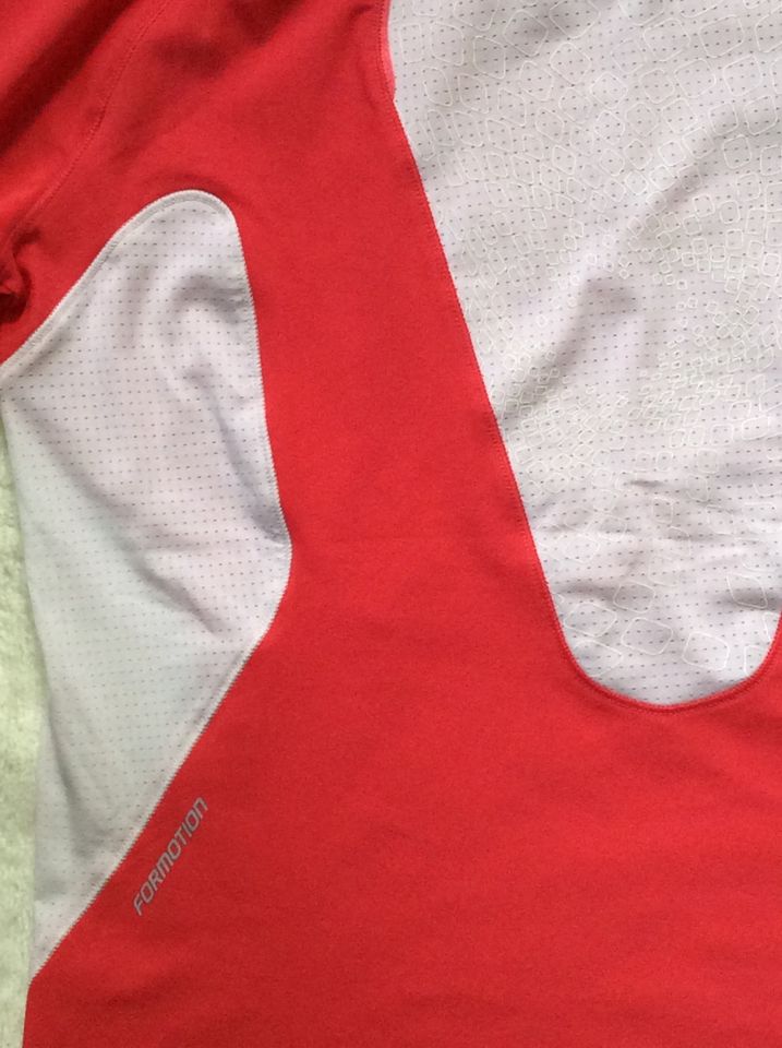 ADIDAS T-Shirt, Gr 40/42, Rot/Weiß, Style- Formotion, Supernova- in Naumburg (Saale)