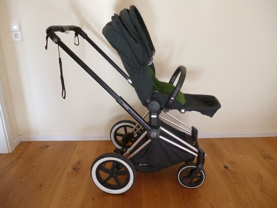 Kinderwagen Cybex Priam & üppiges Zubehör, Cybex Babyschale in Burglengenfeld