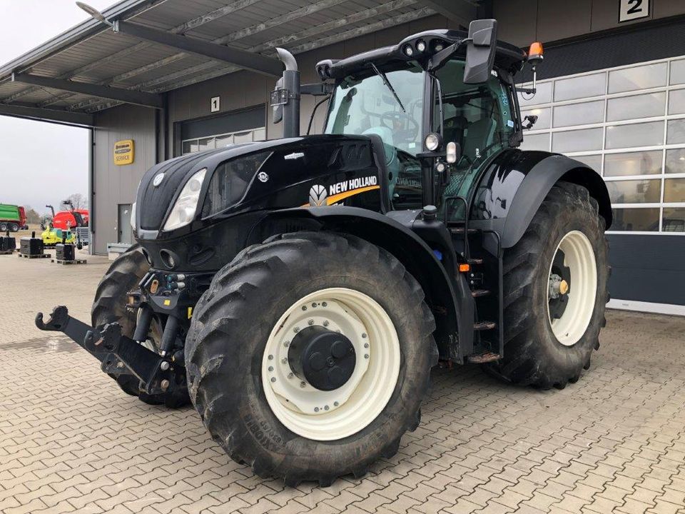 NEW HOLLAND T7.315 AutoCommand Gebrauchtmaschine Nr.: 1910 in Klein Bünzow