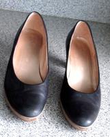 dunkelblaue Pumps Leder Gabor Größe 38 Kr. München - Neubiberg Vorschau