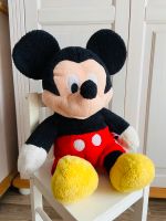 Groß: Mickey Mouse Kuscheltier (neuwertig) Niedersachsen - Garbsen Vorschau