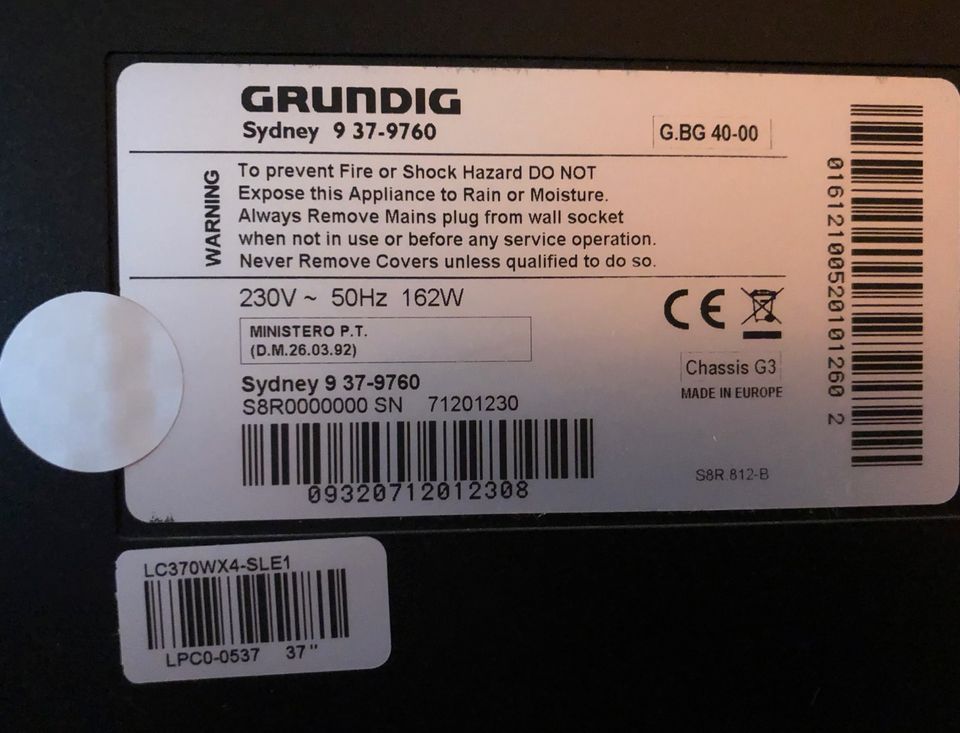 GRUNDIG „Sydney 937 9760“ (94cm, 100 Hertz, LCD) in Breitenheim