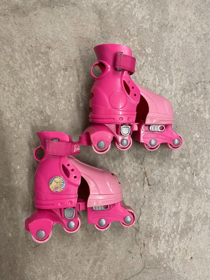 Rollschuhe inliner verstellbar Barbie Kinder Größe 20-26 in Weinstadt