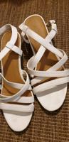 Damen Sandalen  Weiß  Gr 38 Nordrhein-Westfalen - Hilchenbach Vorschau