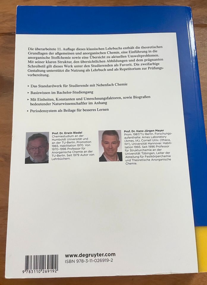 Allgemeine und Anorganische Chemie, Riedel, Meyer, 11. Auflage in Schwerin